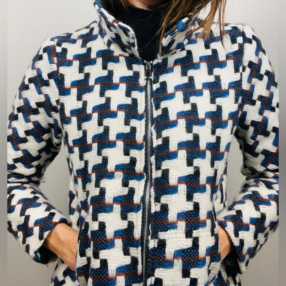 Retro Geometric Pattern Jacket – Retro Zip-Up Statement Jacket – Fits M/L